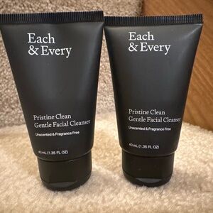 Each and Every Foaming Cleanser for Gentle Grooming